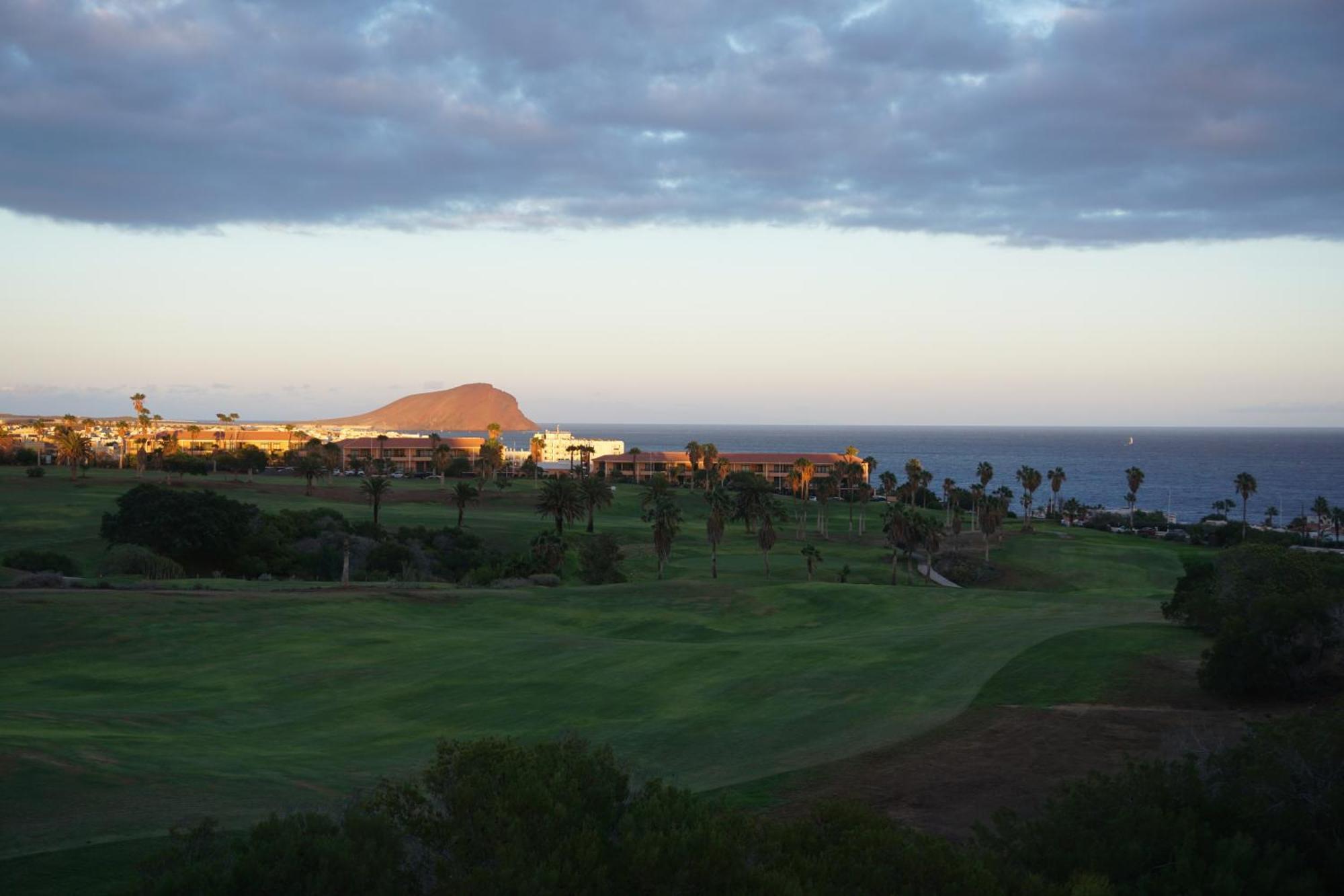 Golf Del Sur Apartment - Magnificent Panorama Of The Ocean, El Teide, And Montana Roja 산미겔데아보나 외부 사진