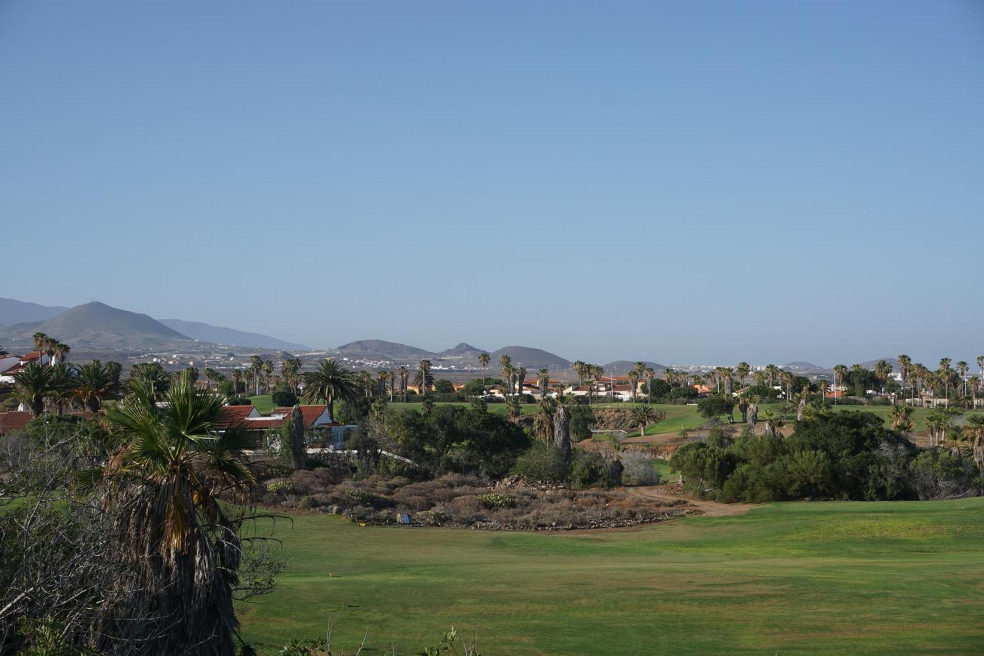 Golf Del Sur Apartment - Magnificent Panorama Of The Ocean, El Teide, And Montana Roja 산미겔데아보나 외부 사진
